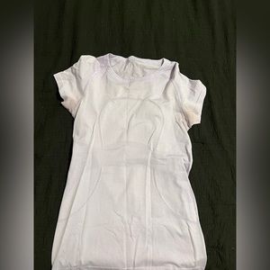 Lululemon swiftly tech short sleeve shirt. Lavender color. Size 10.
